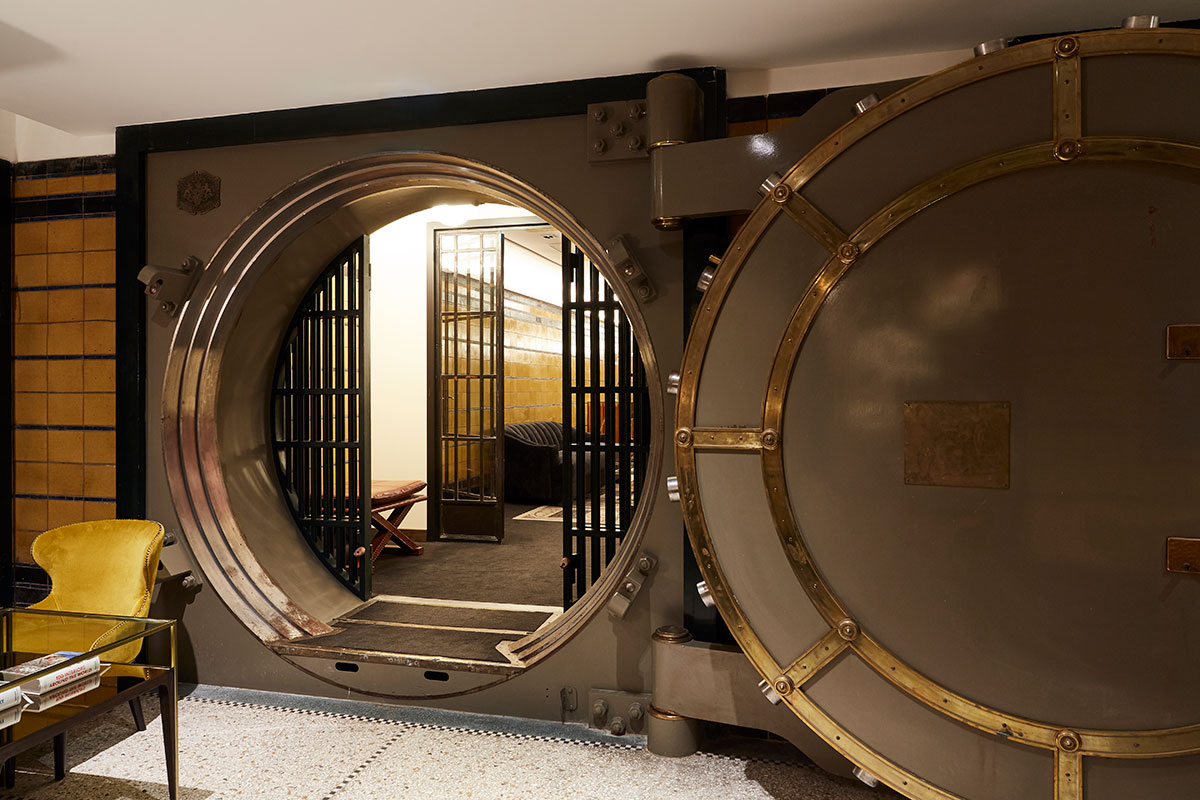 Kluis-voorkant-Indigo